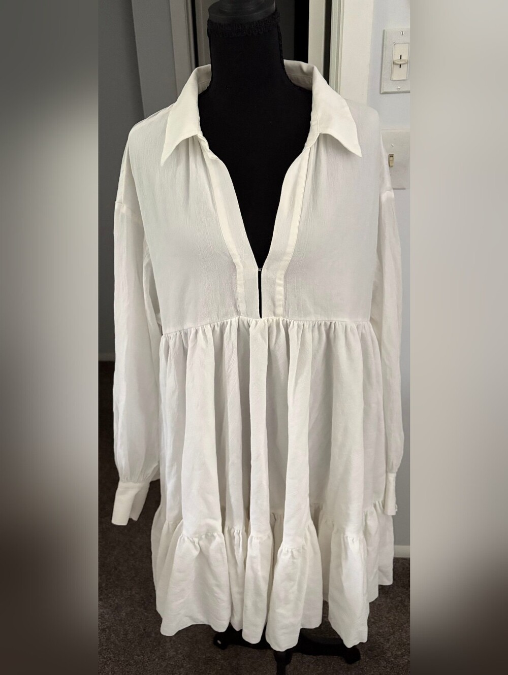 H&M White V-Neck Long Sleeve Pleated Peasant Dress